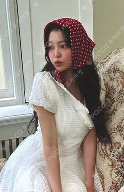 2026 SEASON'S GREETINGS RANDOM TRADING CARD SET A ver. YERI photocard image