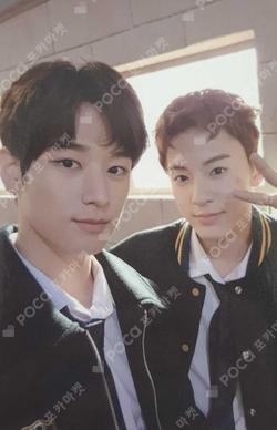 THE FIRST LIVE ver. Unit photocard image