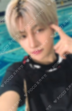 play hard YIZHIYU JIHOON photocard image