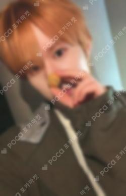 play hard YIZHIYU KYUNGMIN photocard image
