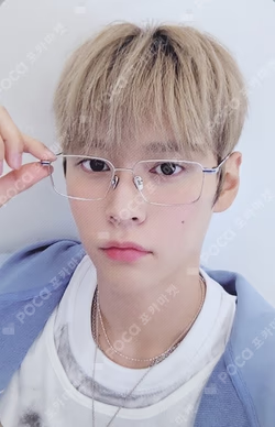 2026 SEASON'S GREETINGS MINI PHOTO BOOK SET EUNSEOK photocard image
