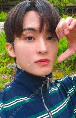 NCT MARK photocard image