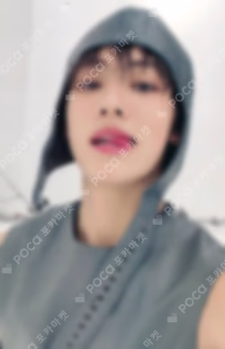 COLOR OUTSIDE THE LINES YIZHIYU SEONG HYEON photocard image