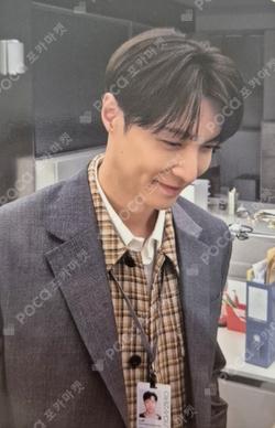2026 SEASON'S GREETINGS RANDOM TRADING CARD SET A ver. LAY photocard image