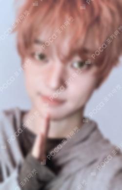 We on Fire SOLO EDITION STUDIO CHOOM GIFT EJ photocard image