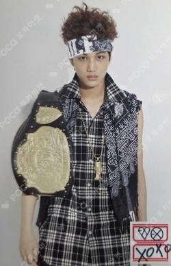 BWCW KAI photocard image