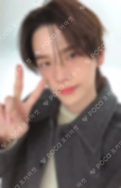 NO TRAGEDY COMPACT Ver. WEVERSE SHINYU photocard image