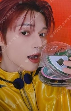 ATEEZ X ANITEEZ POP-UP STORE ANITEEZ IN COLOR MINI PHOTOBOOK WOOYOUNG photocard image