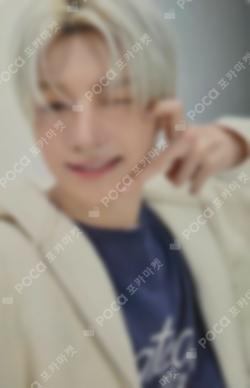 NO TRAGEDY COMPACT Ver. (BLUSH) UNIVERSAL JIHOON photocard image