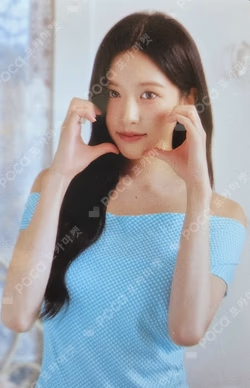 IVE WORLD TOUR [SHOW WHAT I AM] IN JAPAN RANDOM TRADING CARD