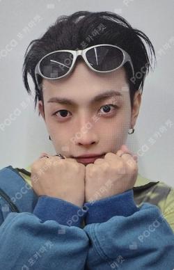 ATEEZ X ANITEEZ POP-UP STORE ANITEEZ IN COLOR MAGNETIC SHOULDER STRESS BALL HONGJOONG photocard image