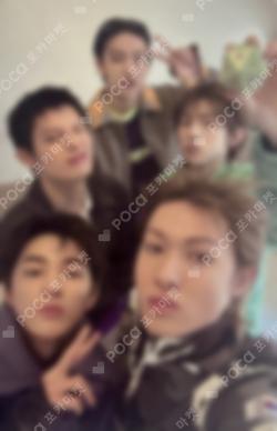 GREENGREEN Dice ver. Unit photocard image