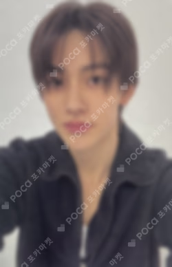 GREENGREEN STUDIO ver. SEONG HYEON photocard image