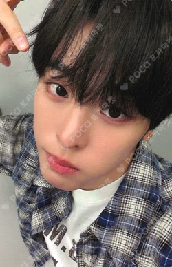 COLOR YIZHIYU RIKU photocard image