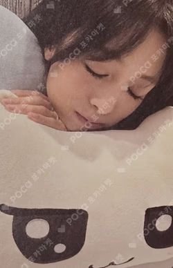 CHOOM WEVERSE AHYEON photocard image