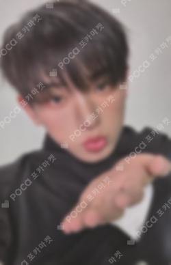 We on Fire UNIVERSAL LUCKY DRAW HARUA photocard image