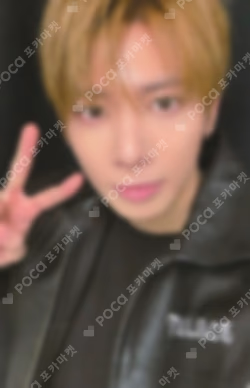 7TH YEAR: A Moment of Stillness in the Thorns EVERLINE LUCKY DRAW TAEHYUN photocard image