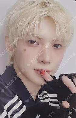 ATEEZ X ANITEEZ POP-UP STORE ANITEEZ IN COLOR MICRO DECO STICKER YEOSANG photocard image
