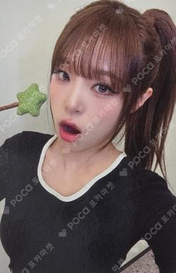 YENA YENA photocard image