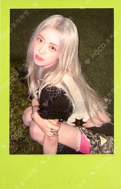 Ice Cream SPECIAL Ver. B Ver. YUNA photocard image