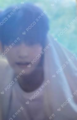 The Star Chapter: SANCTUARY Barnes & Noble Exclusive SOOBIN photocard image