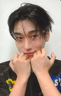 ATEEZ X ANITEEZ POP-UP STORE ANITEEZ IN COLOR MAGNETIC SHOULDER STRESS BALL SAN photocard image