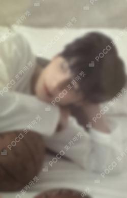 The Star Chapter: SANCTUARY Barnes & Noble Exclusive TAEHYUN photocard image