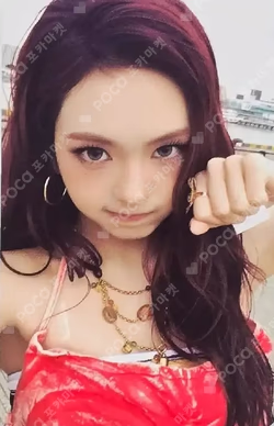 CHOOM COMEBACK LIVE : LET’S CHOOM WEVERSE CHIQUITA photocard image