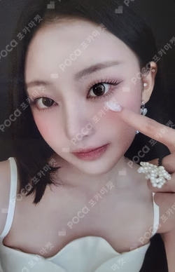 2026 SEASON'S GREETINGS [Halo Rental Service] EVERLINE