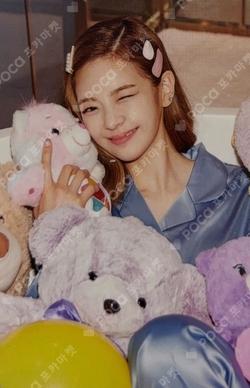 ITZY LIA photocard image