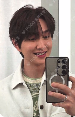 SHINee WORLD VII [E.S.S.A.Y] DIGITAL CODE ver. KTOWN4U