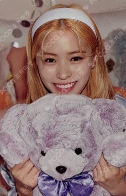 ITZY RYUJIN photocard image