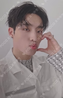 P1ustage H : PEACE HARD PHOTO CARD HOLDER