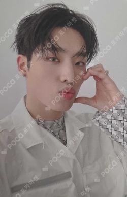 P1ustage H : PEACE HARD PHOTO CARD HOLDER KEEHO photocard image