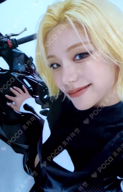 ITZY 3RD WORLD TOUR [TUNNEL VISION] in SEOUL TWINZY LAPTOP POUCH