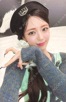 Ice Cream MINI BAG Ver. YUNA photocard image