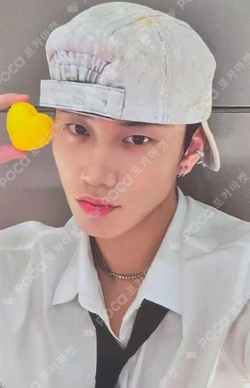 UNIQUE WITHMUU INTAK photocard image