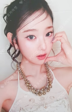 2026 KiiiKiii FAN CONCERT [KiiiKiii FesTiiival] RANDOM PHOTOCARD PACK LEESOL photocard image