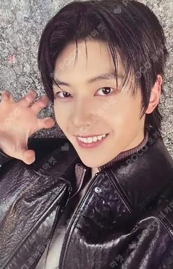 Ascend- Photobook Ver. 1 Ver.