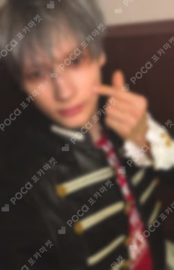 7TH YEAR: A Moment of Stillness in the Thorns CUSHION OF THORNS Ver. HUENINGKAI photocard image