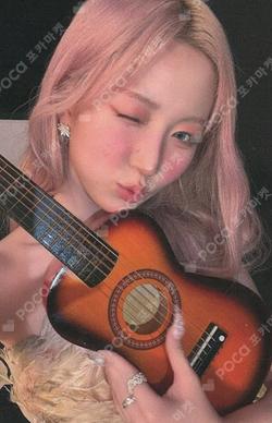 Heavy Serenade POP-UP STORE CROSS BAG HAEWON photocard image