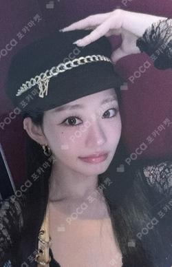 Who is she SOUND WAVE JULIE photocard image