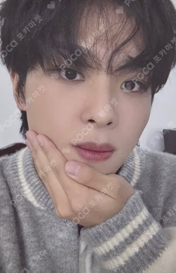 Flip it, Kick it! Lookbook ver. Amaru photocard image