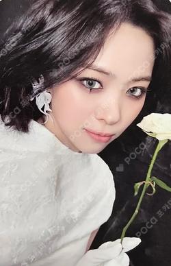 ITZY RYUJIN photocard image