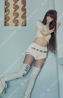 Motto POCAALBUM A Ver. YUNA photocard image