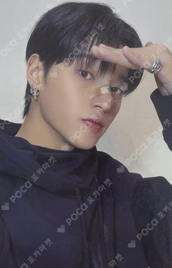 ATEEZ X ANITEEZ POP-UP STORE ANITEEZ IN TREASURE REWARD WOOYOUNG photocard image
