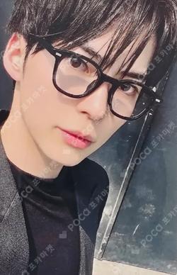 Ascend- 11 Ver. Mnet Plus Merch SUNG HANBIN photocard image