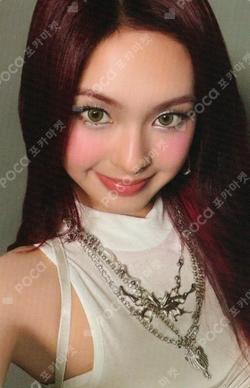 CHOOM EVERLINE CHIQUITA photocard image