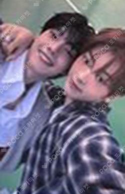 YOUTH ERROR BROADCAST Unit photocard image