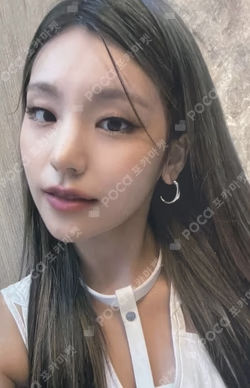 ITZY YEJI photocard image